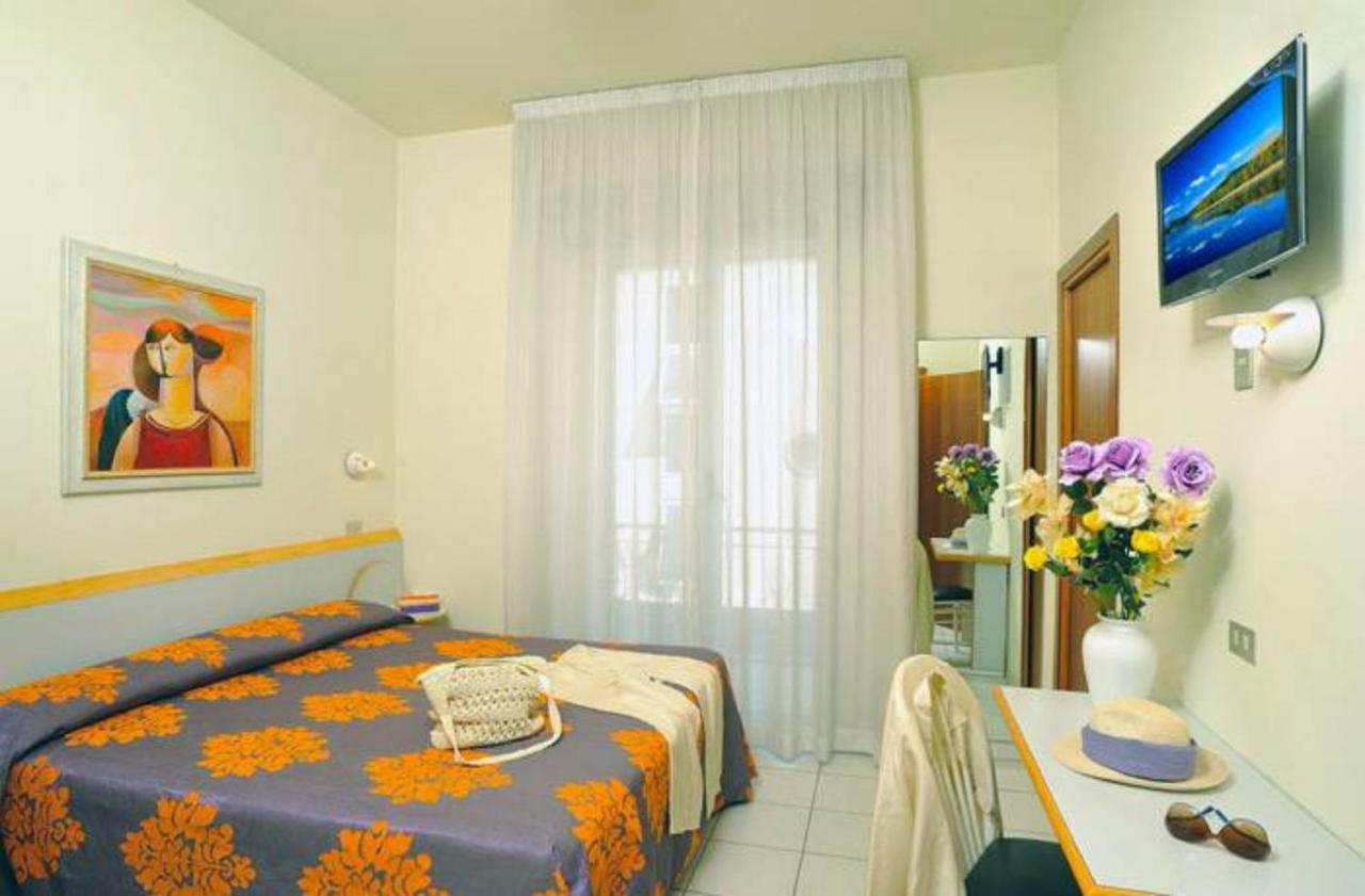 Hotel Astra Riccione Luaran gambar