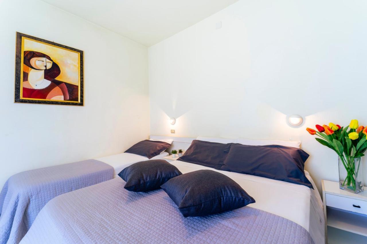 Hotel Astra Riccione Luaran gambar
