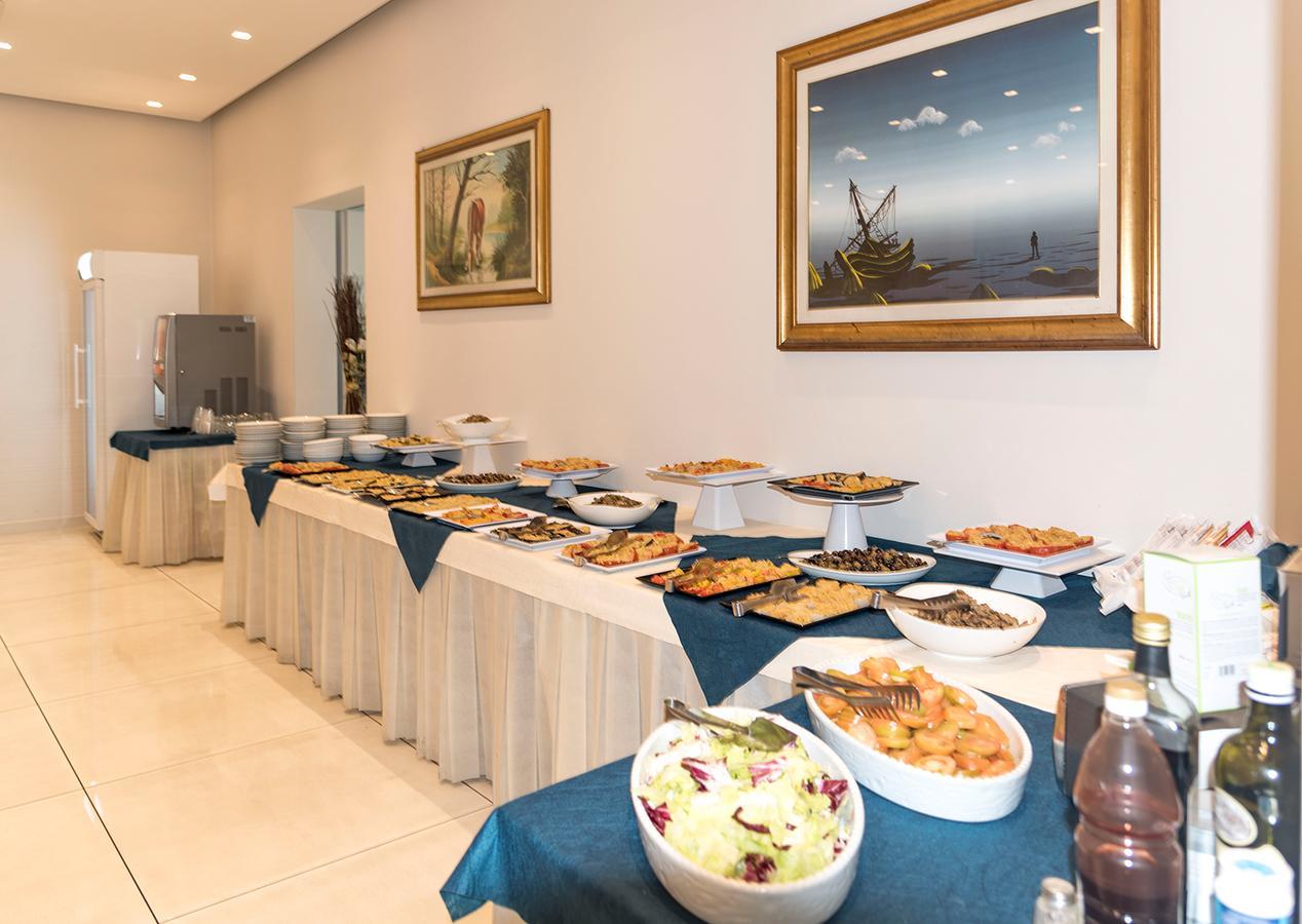 Hotel Astra Riccione Luaran gambar